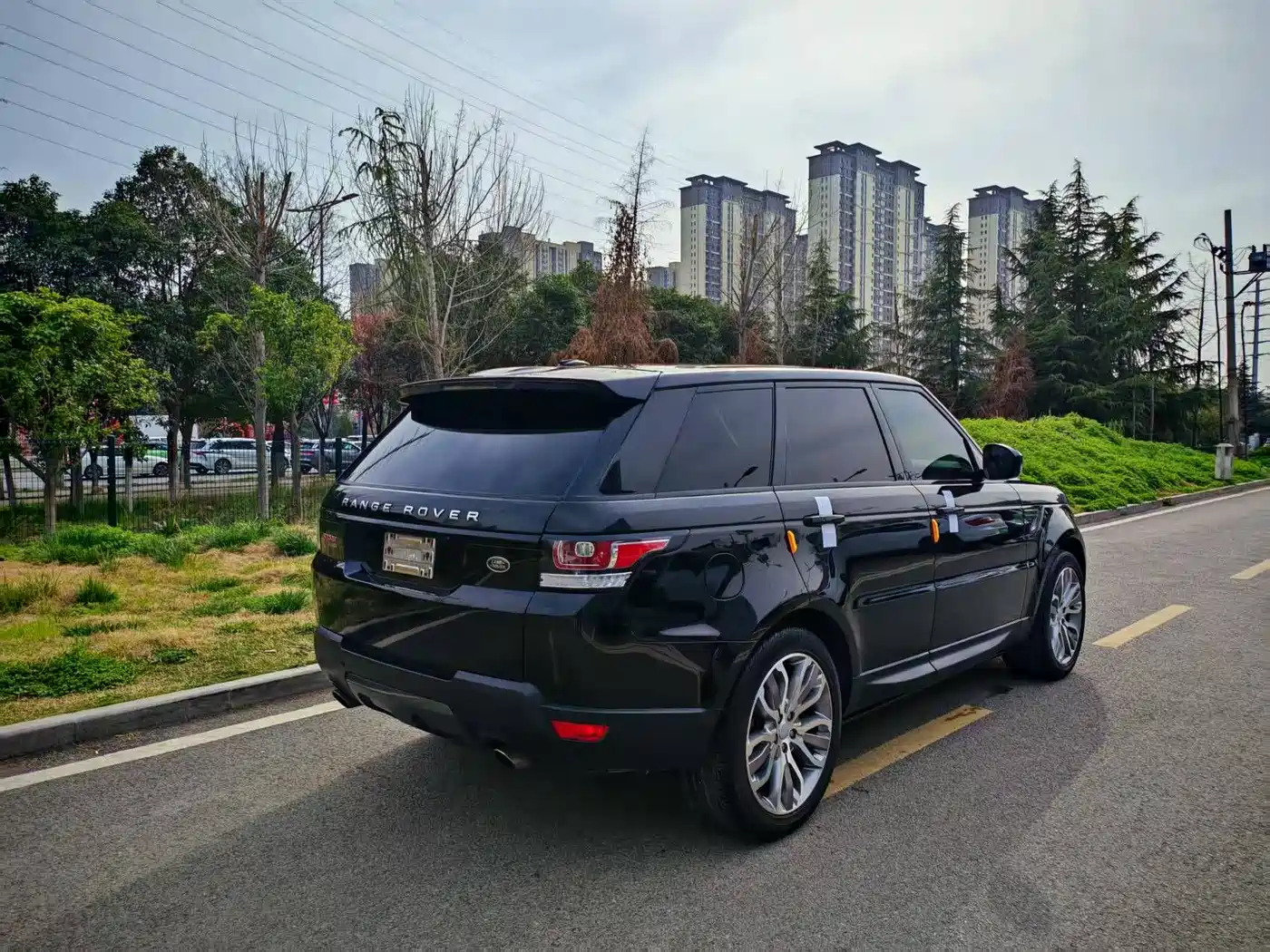 Land Rover Range Rover Sport 2016 Model 3.0 SC V6 HSE DYNAMIC фото 19