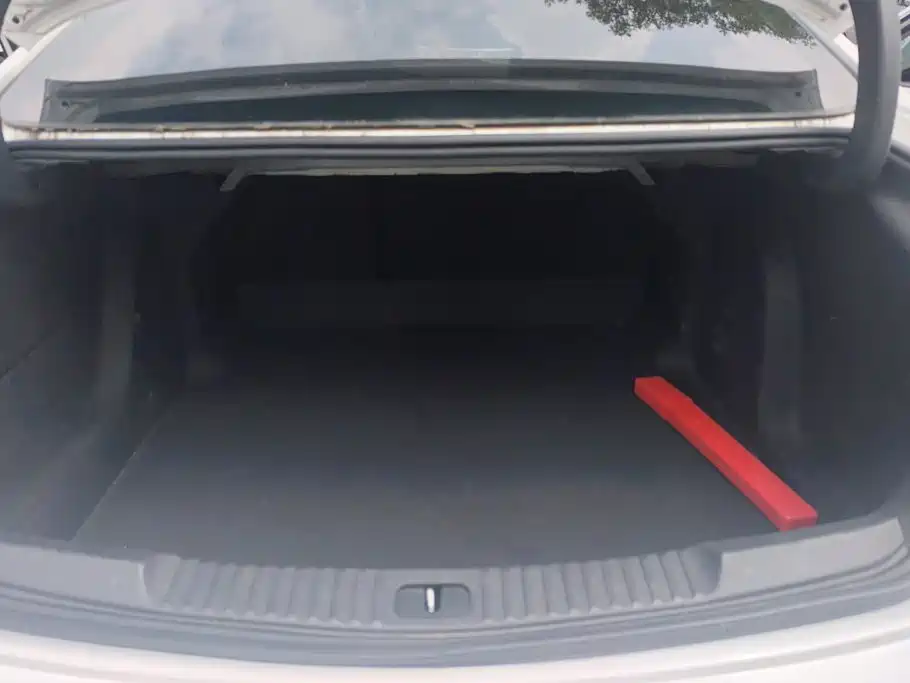 Photo 4 - Buick Verano