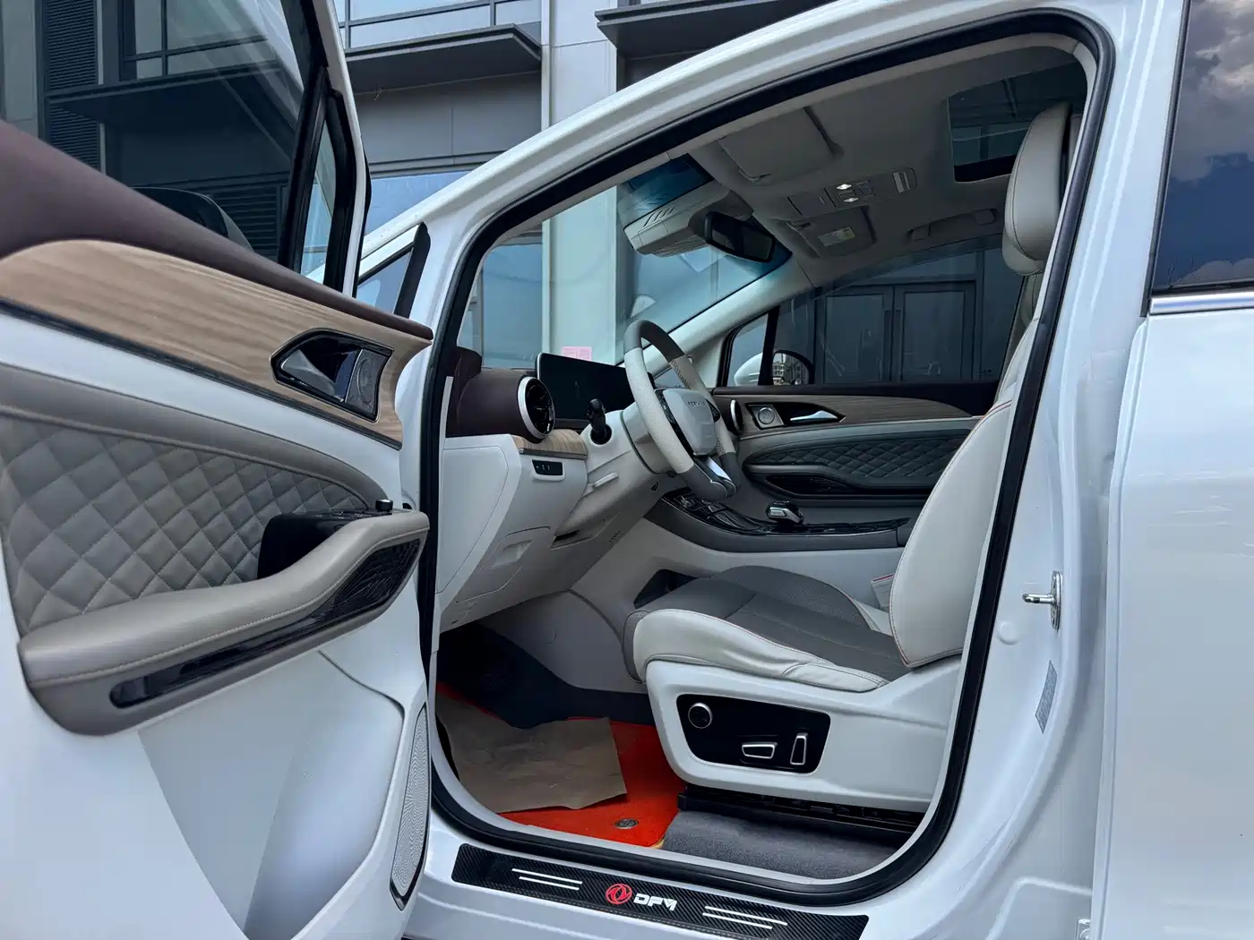 Dongfeng Fengxing Fengxing Yacht 2023 2022 1.5T DCT Wave Chaser Edition