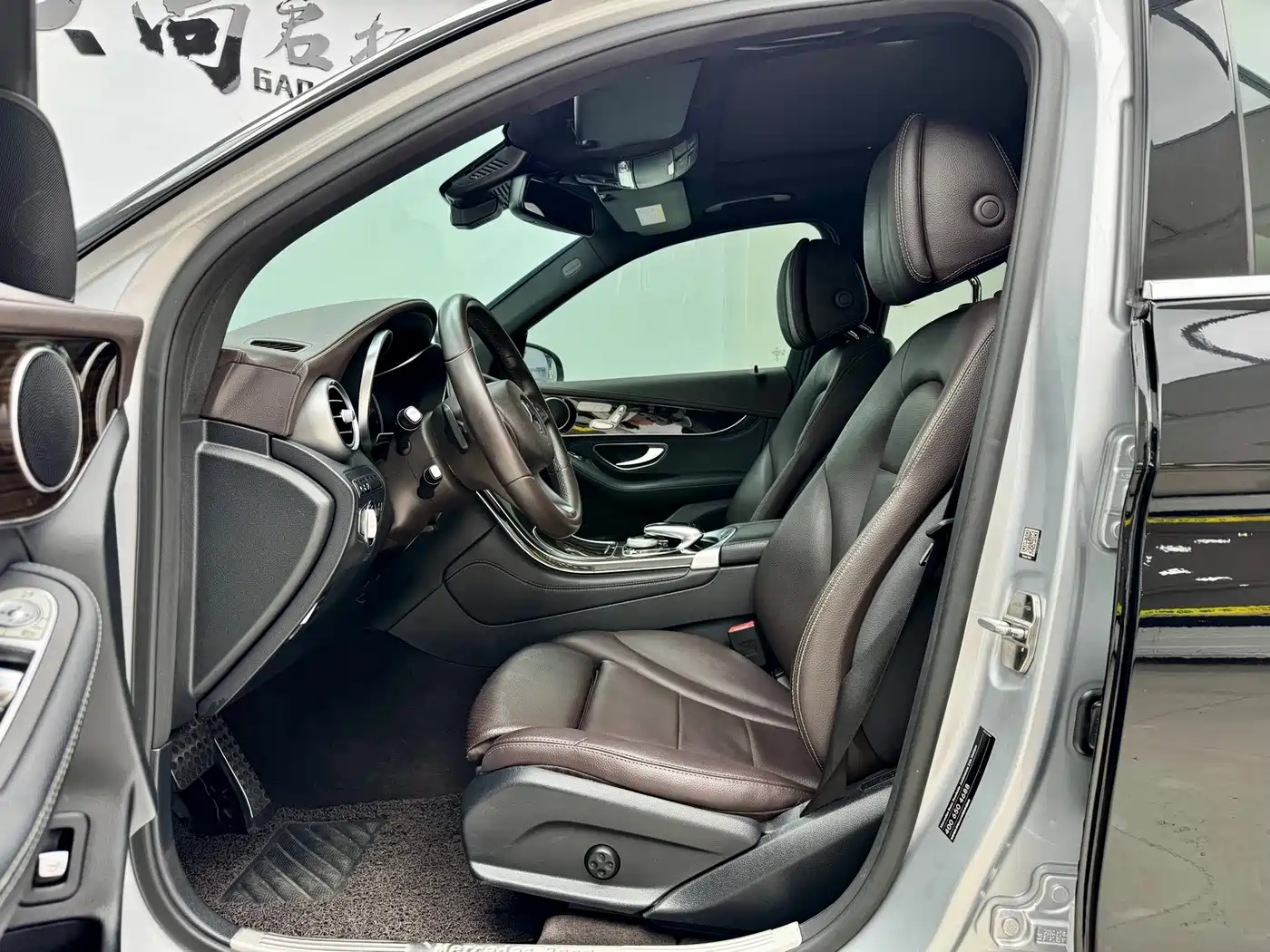 Mercedes-Benz GLC 2016 GLC 260 4MATIC Luxury фото 5