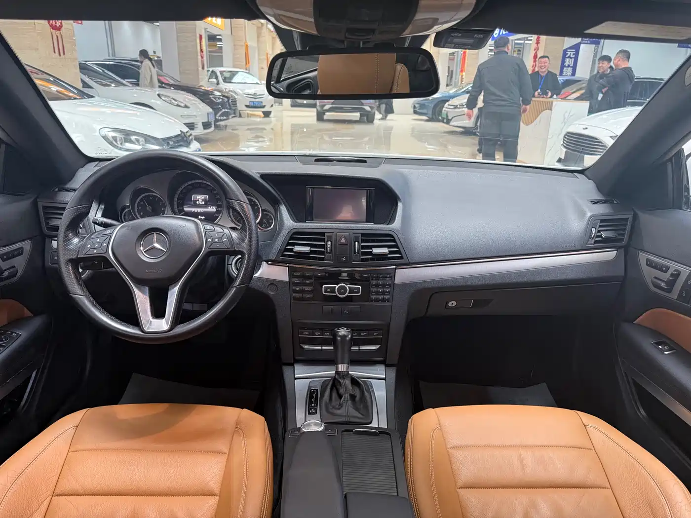 Mercedes-Benz E-Class (Import) 2012 E 200 CGI Coupe фото 6