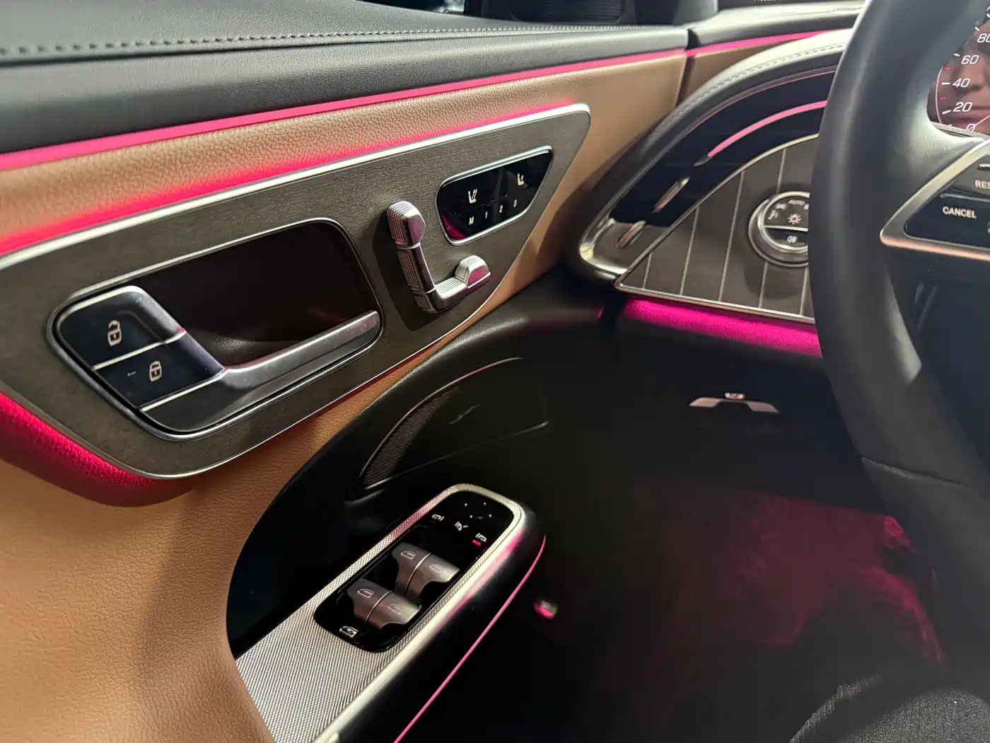 Mercedes-Benz E-Class 2024 E 300 L Fashion фото 14