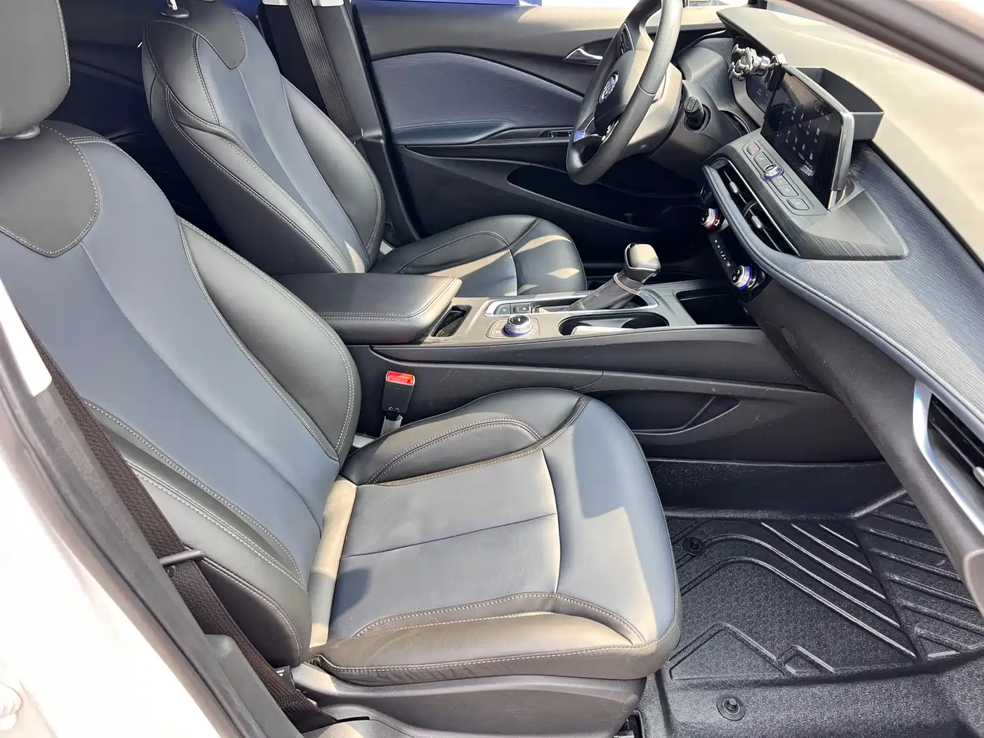 BUICK SLIGHTLY BLUE 6