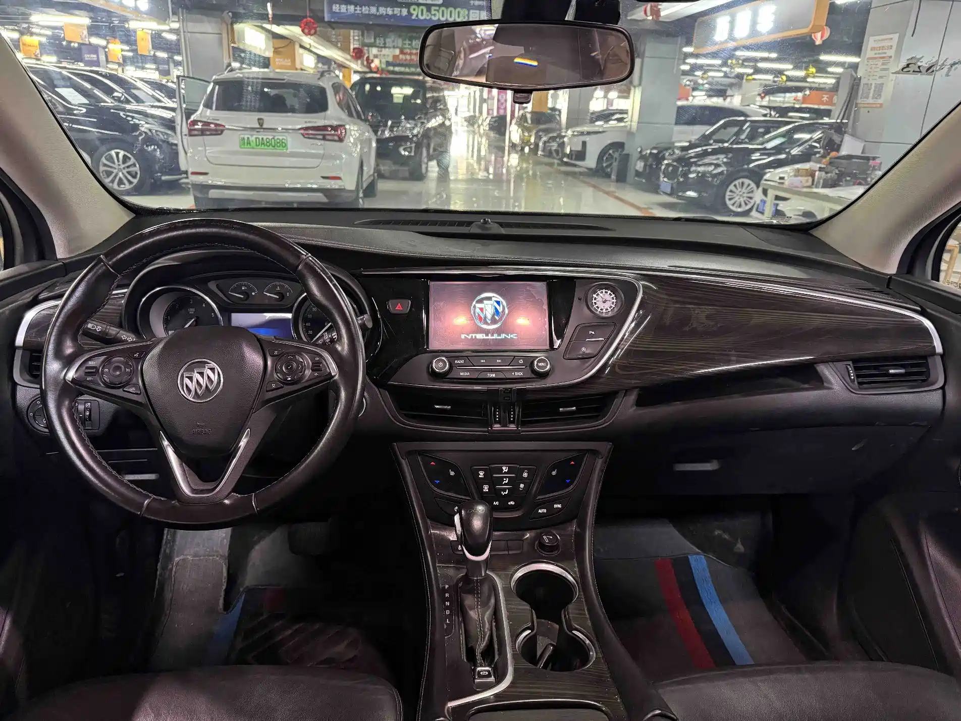Фото 6 - Buick Envision Plus