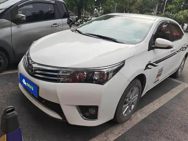 TOYOTA COROLLA