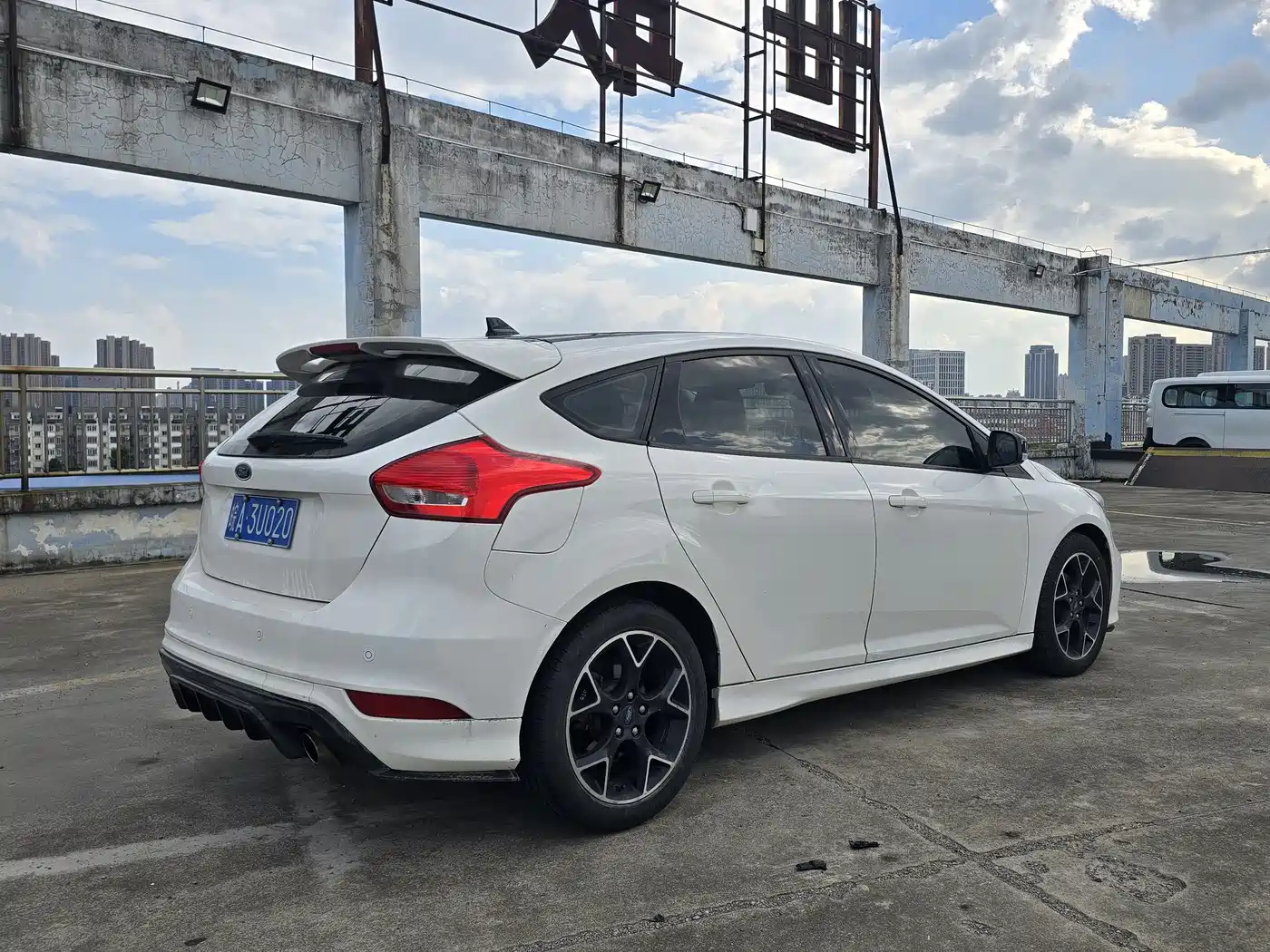 Photo 5 - Ford Focus