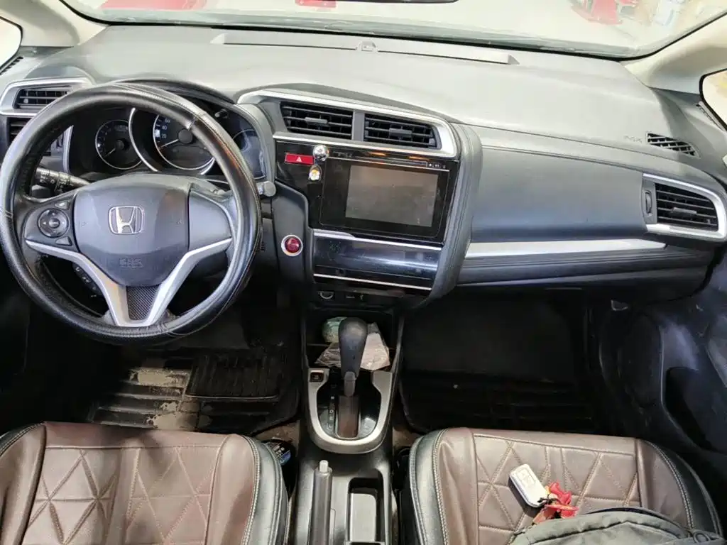 Фото 12 - Honda Fit