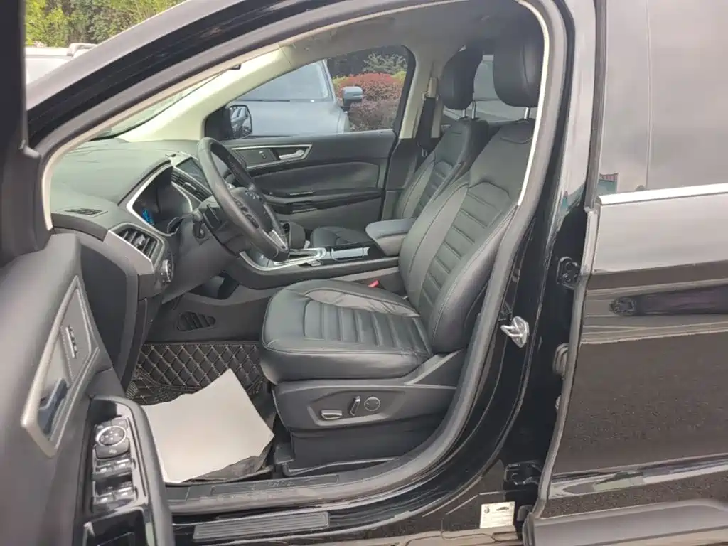 Ford Edge 2017 2016 EcoBoost 245 2WD Platinum 7-Seater