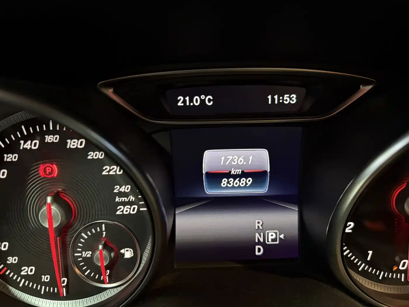 Mercedes-Benz GLA 2019 GLA 200 Dynamic фото 16