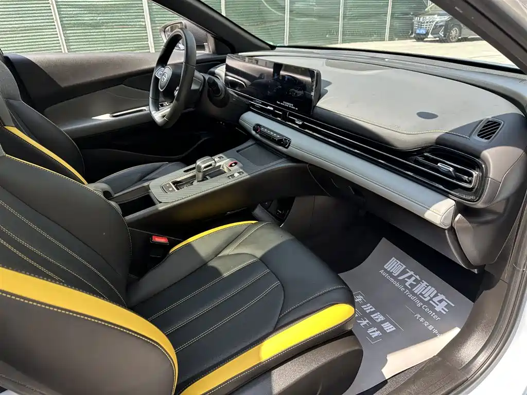 GAC Trumpchi Trumpchi Emkoo 2023 Shadow Leopard H High-Efficiency Hybrid фото 12