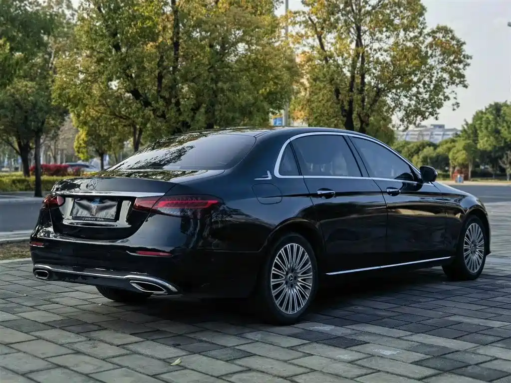  E CLASS