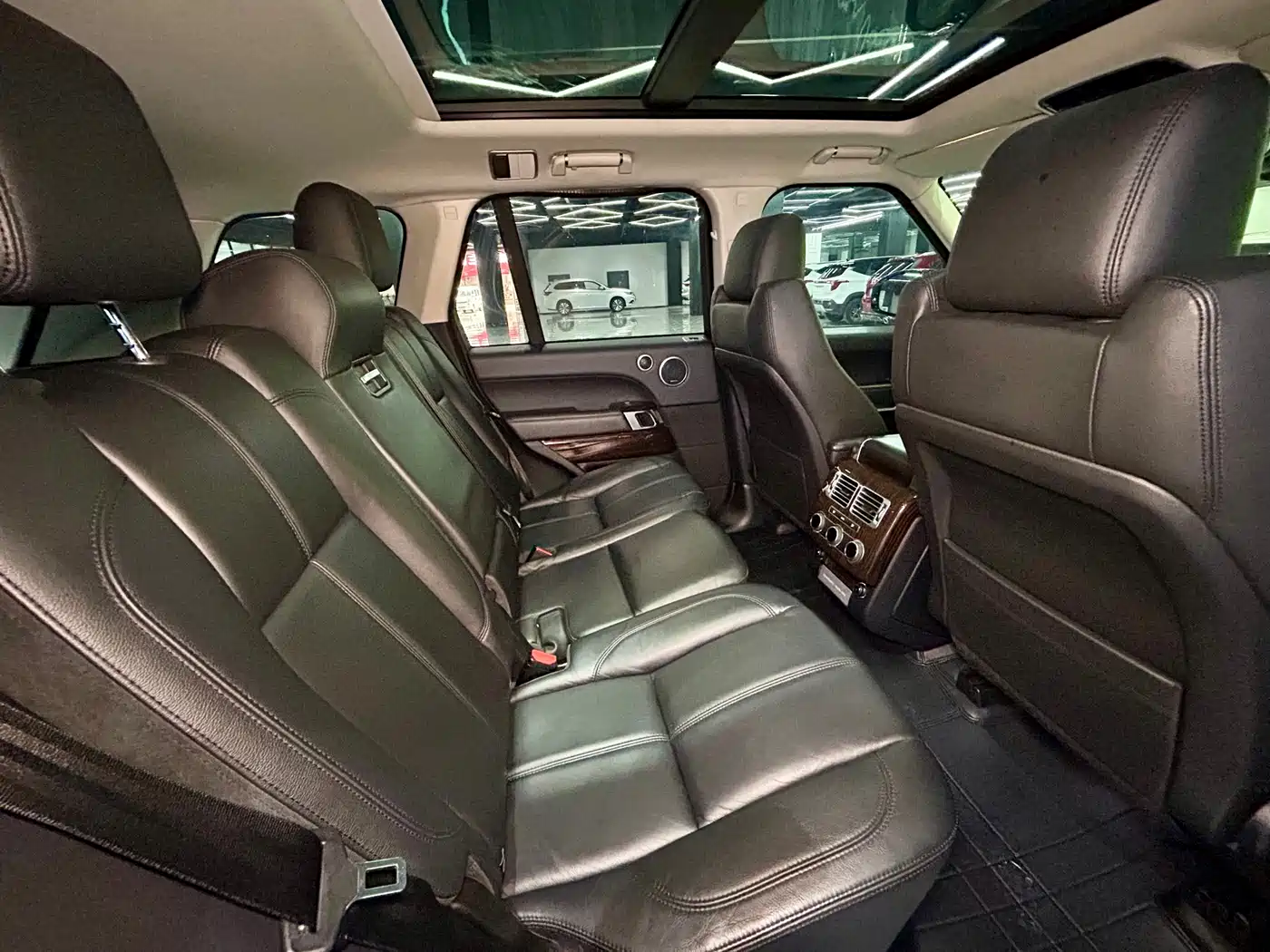 Land Rover Range Rover 2017 3.0 SC V6 Vogue фото 34