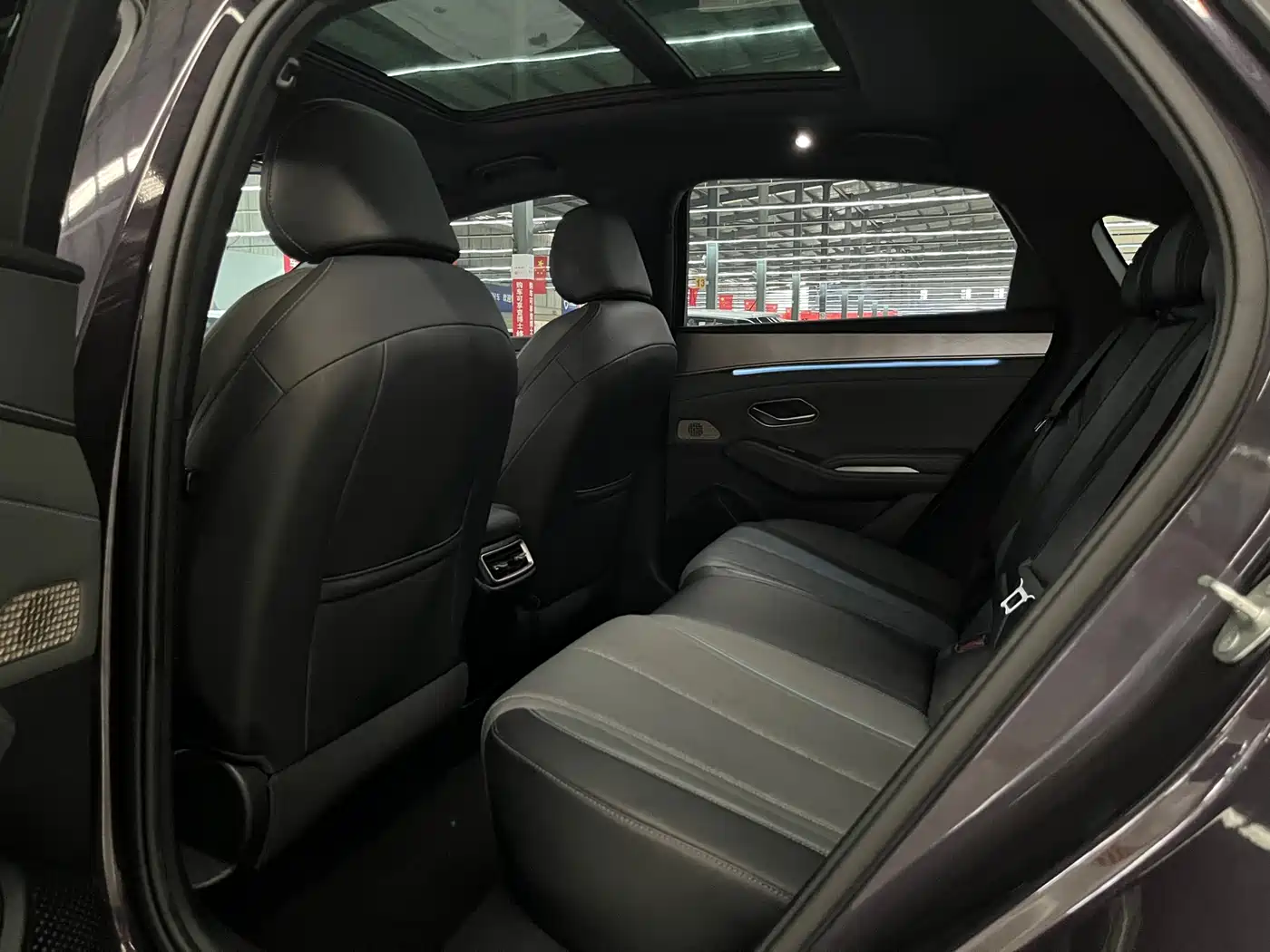 BYD Qin L 2024 DM-i 120KM Excellence Model фото 12