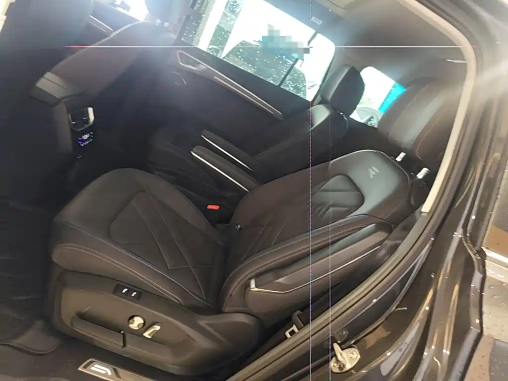 Volkswagen Talagon 2026 2025 450TSI R-Line 6-Seater