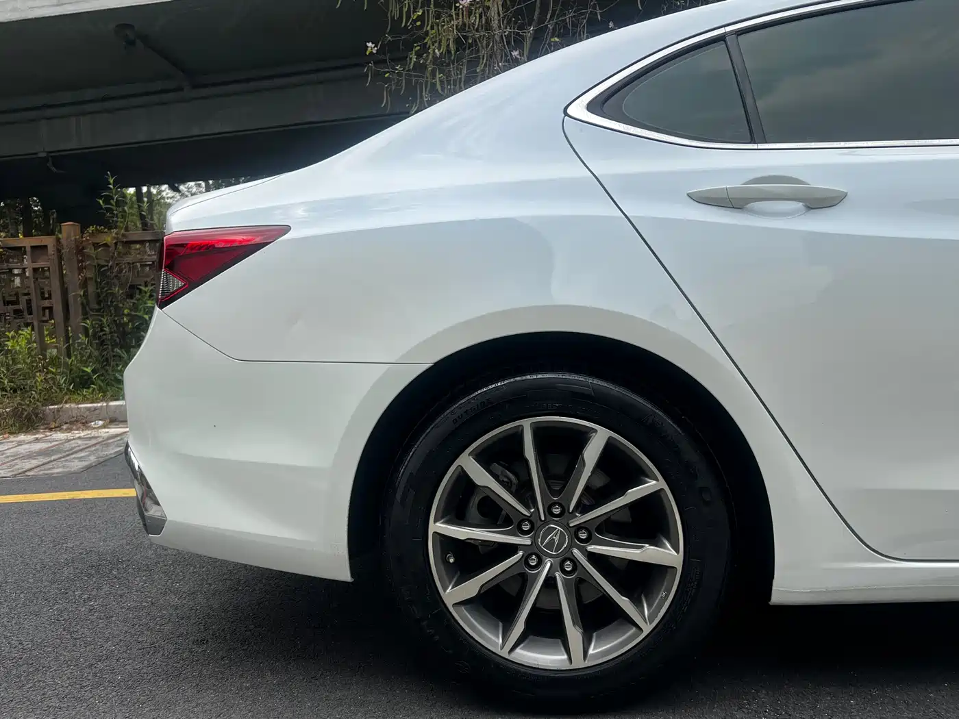 Acura TLX-L 2018 2.4L Joy Edition фото 12