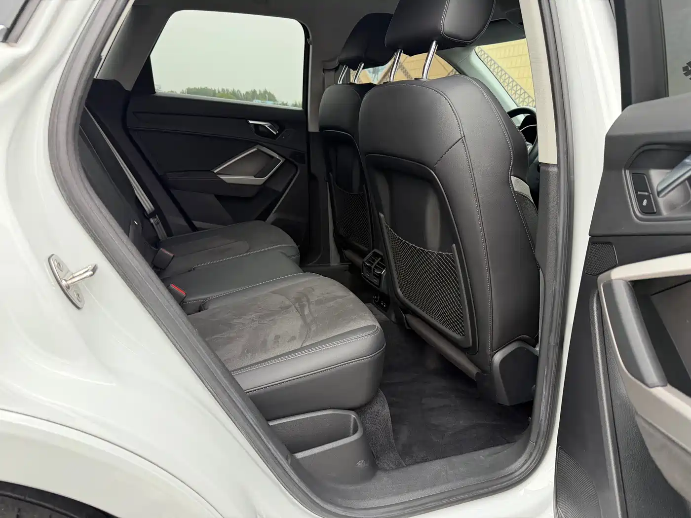 Audi Q3 2022 35 TFSI Fashion Dynamic фото 17