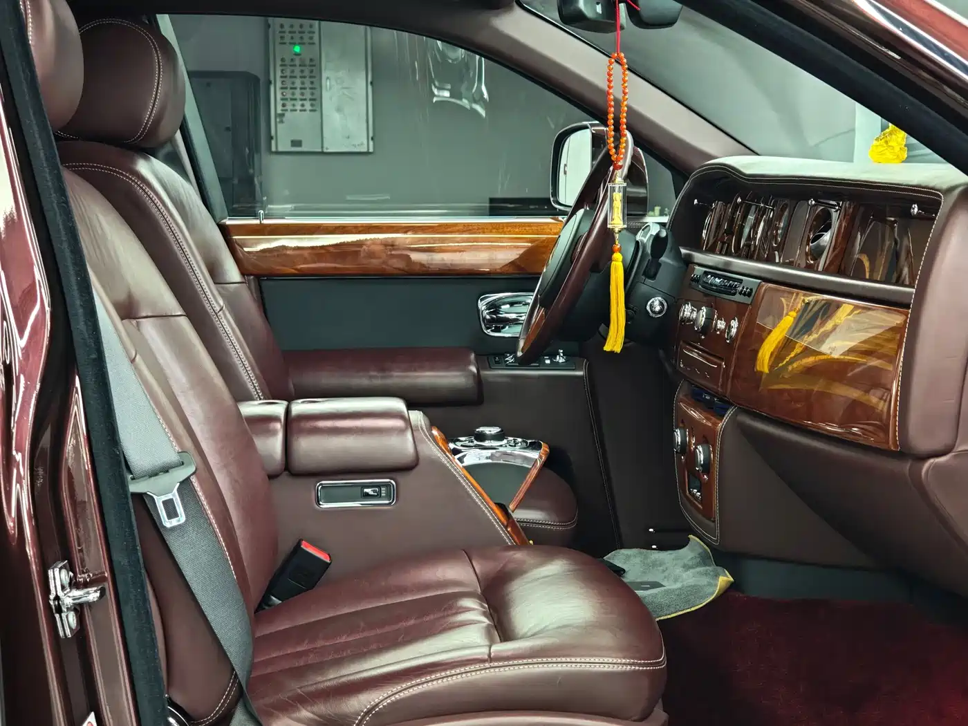 Фото 9 - Rolls-Royce Phantom