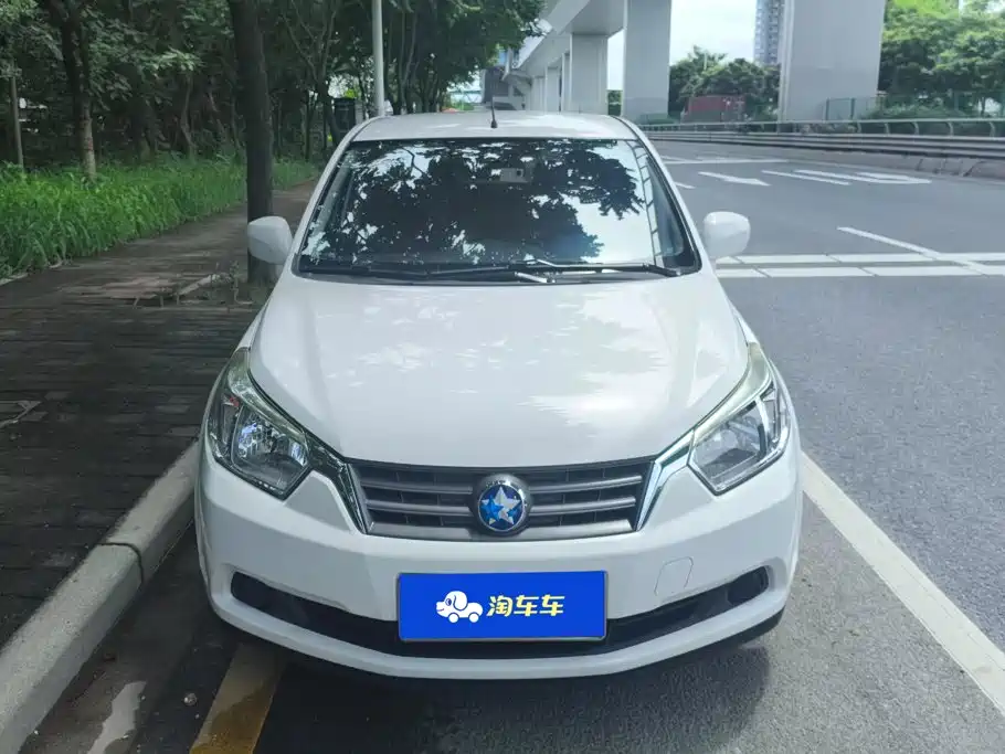 Venucia R50 2013 2013 1.6L Auto Fashion