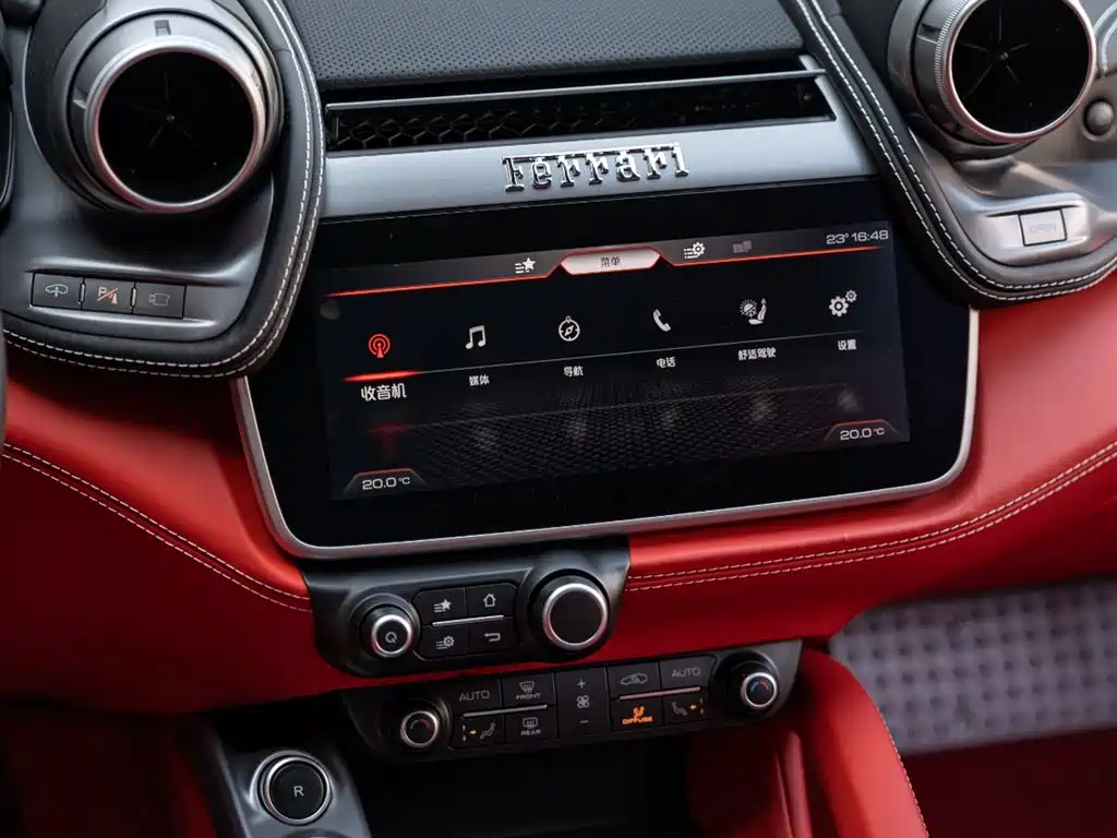 Ferrari GTC4Lusso 2019 2017 3.9T V8