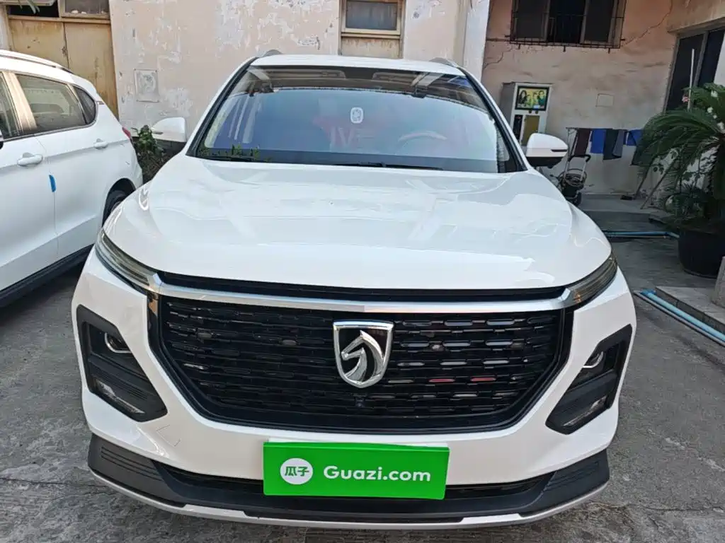 Baojun 530 2022 2021 Global Vehicle Anniversary Edition 1.5T Manual Luxury 6-seater