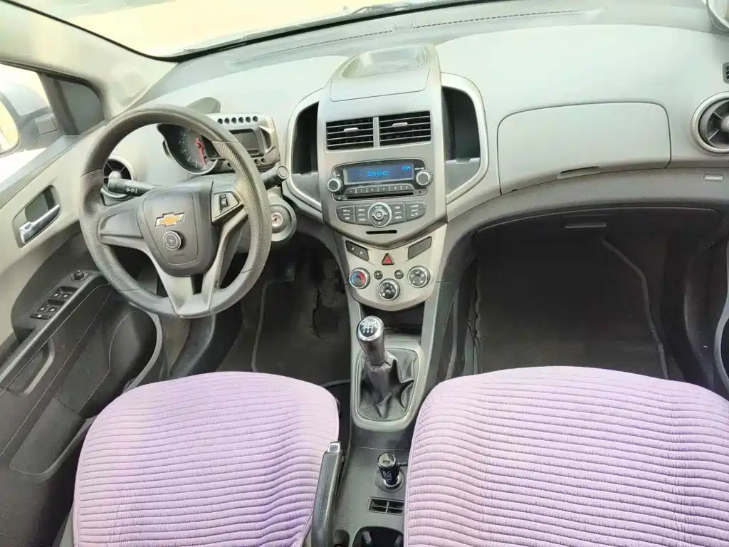 Chevrolet Aveo 2012 2011 Sedan 1.4L MT SE