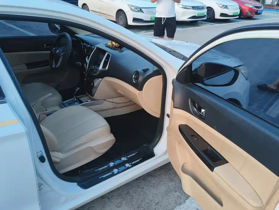 Changan Eado 2016 2015 1.6L Automatic Luxury