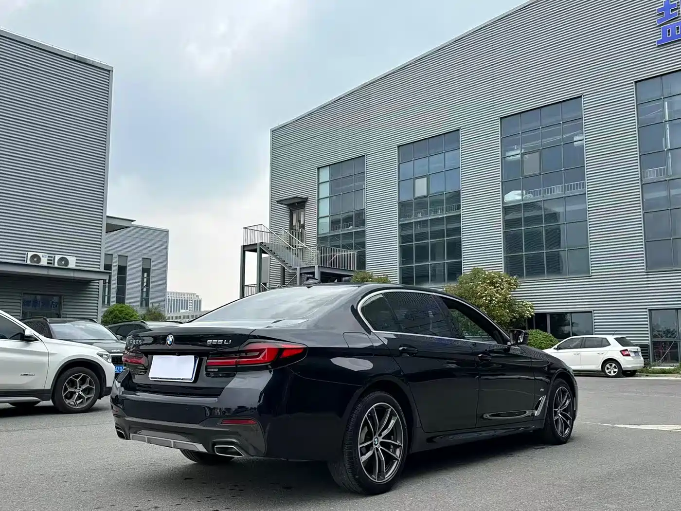 BMW 5 Series 2022 Facelift 525Li M Sport Package фото 6