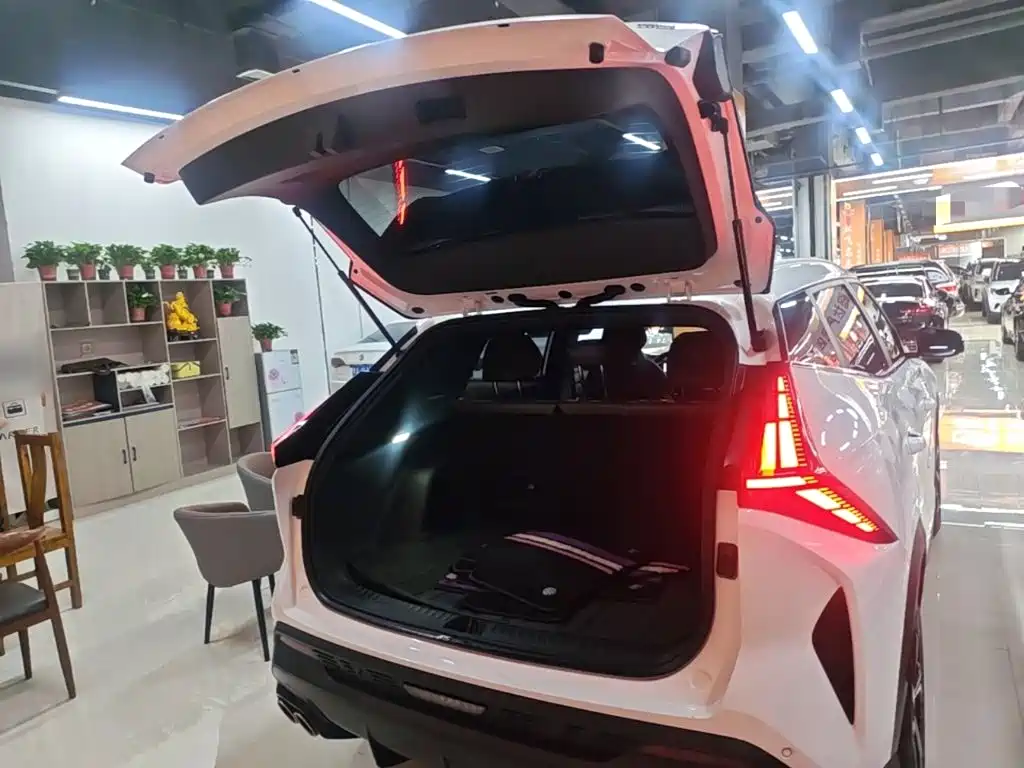 Photo 19 - Geely Boyue