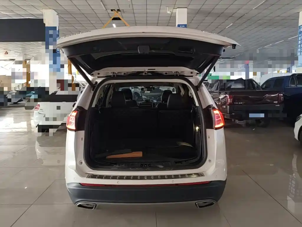 Photo 19 - Ford Edge
