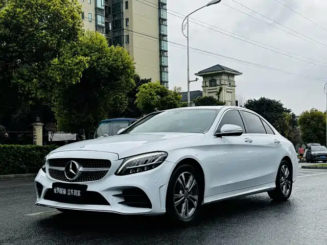 Mercedes-Benz C-Class 2019