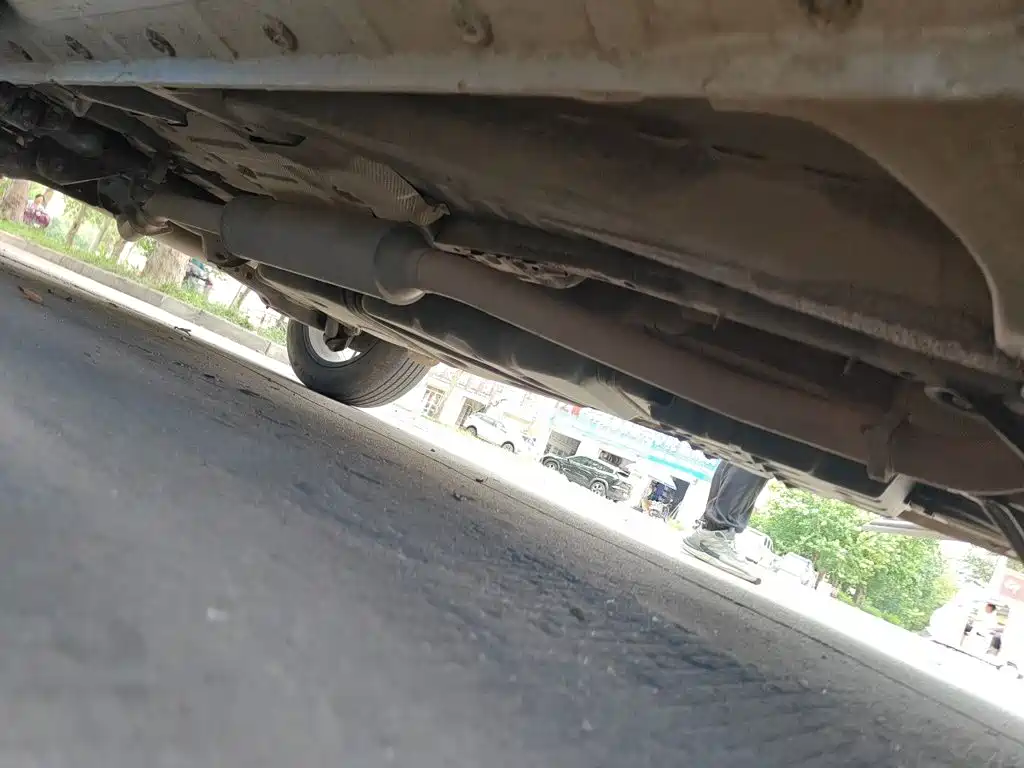 Photo 18 - Changan CS75