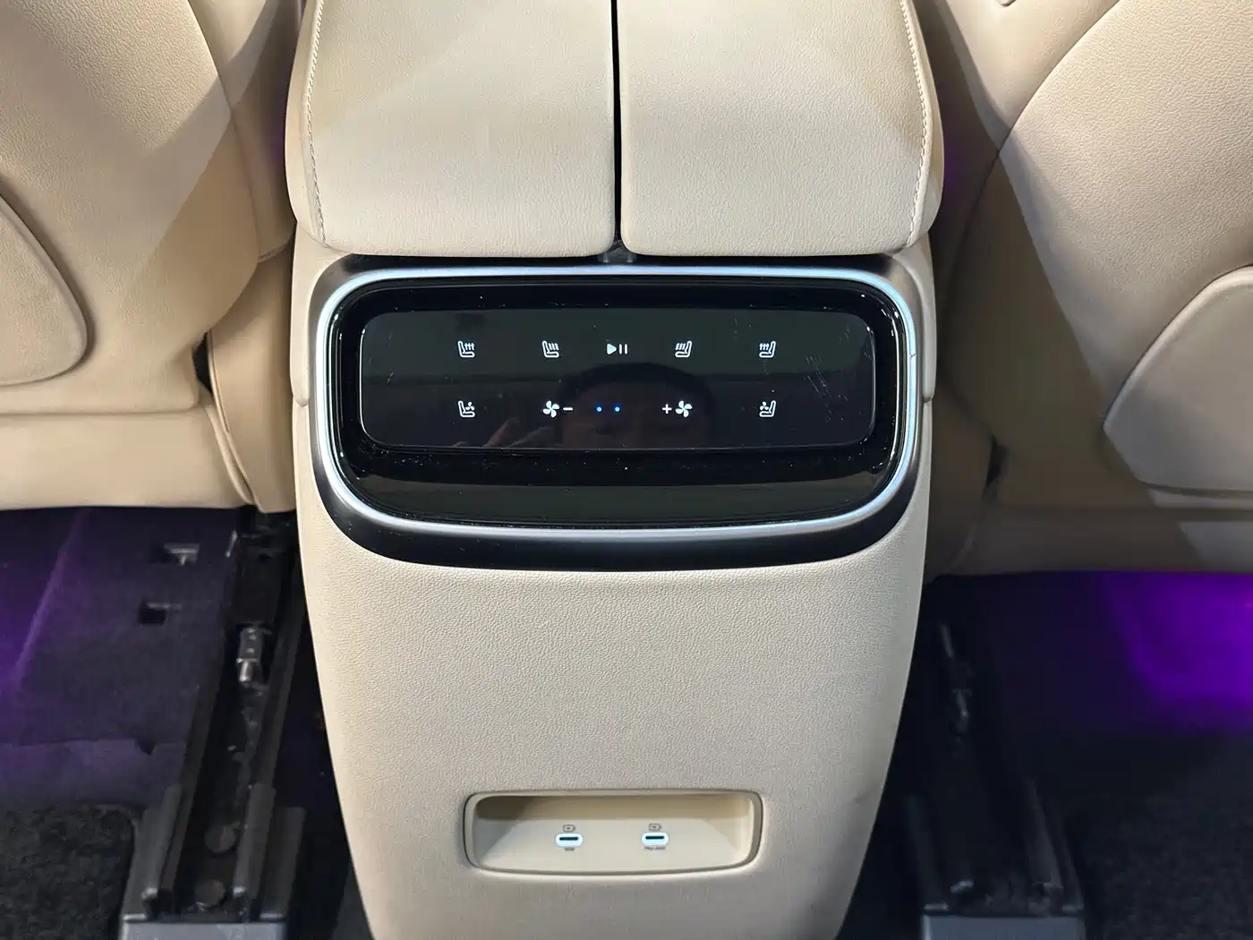 Aito M7 2022 2022 1.5T AWD Luxury Edition
