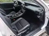 Фото 11 - Lexus IS