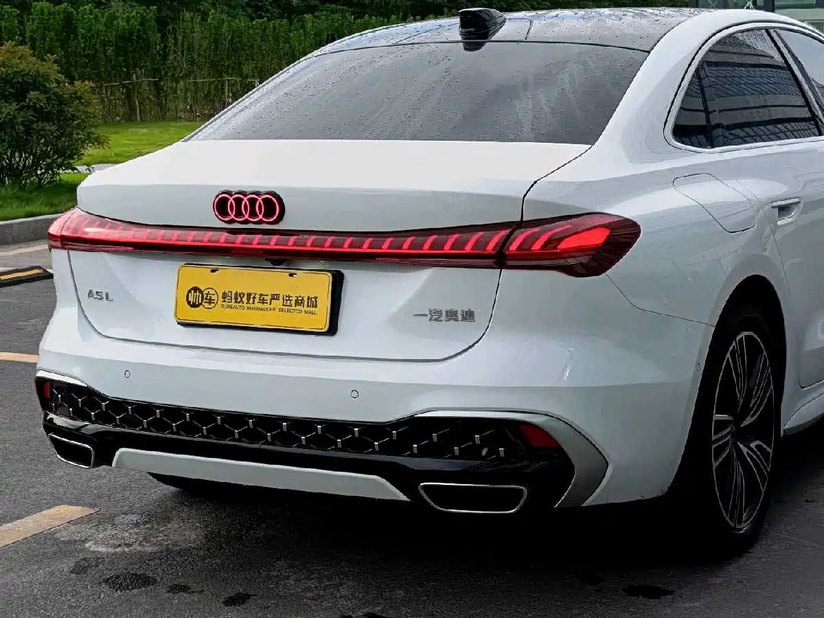 Audi A5L 2025 2.0T Navigation Edition фото 10