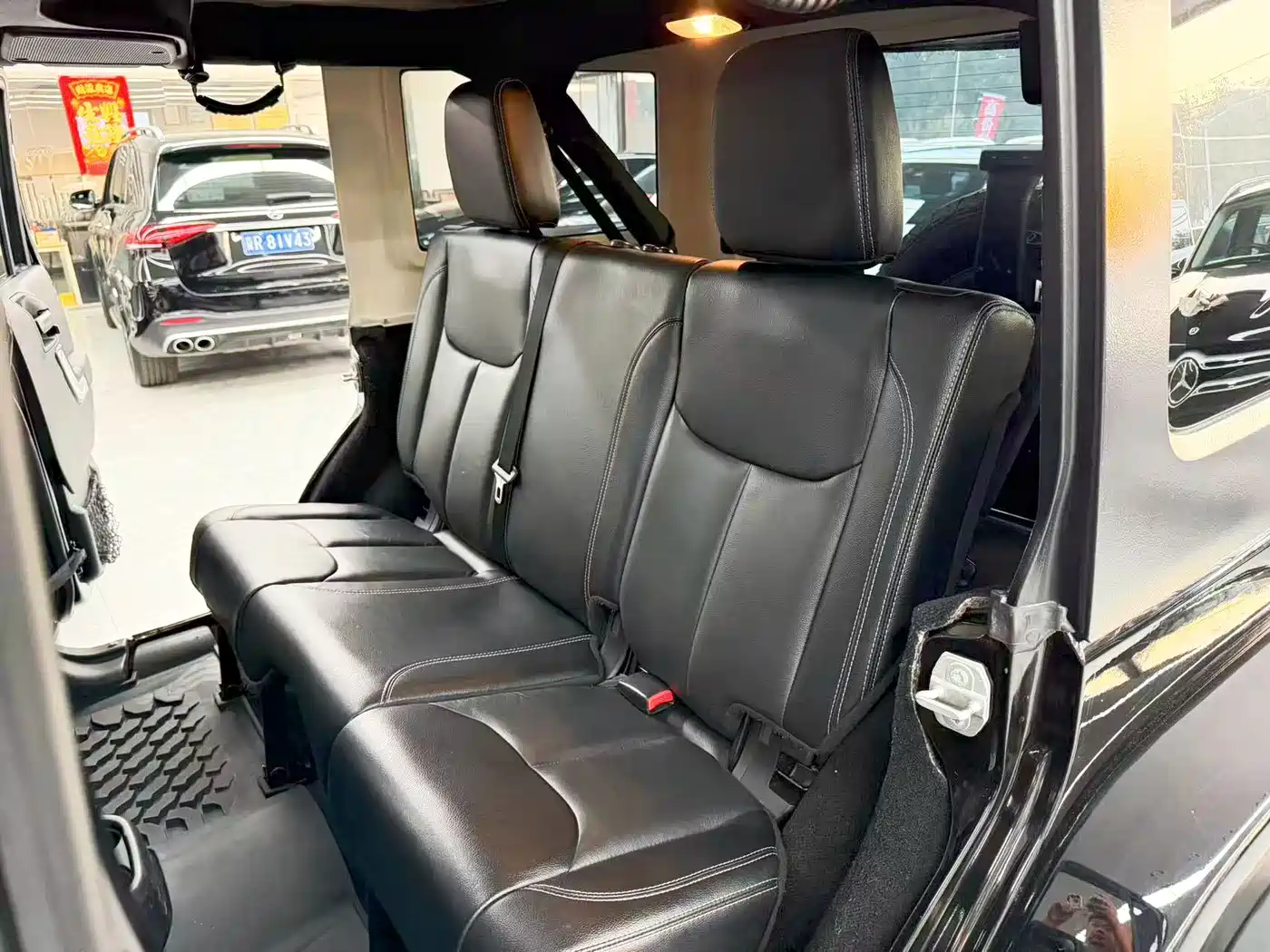 Фото 20 - Jeep Wrangler