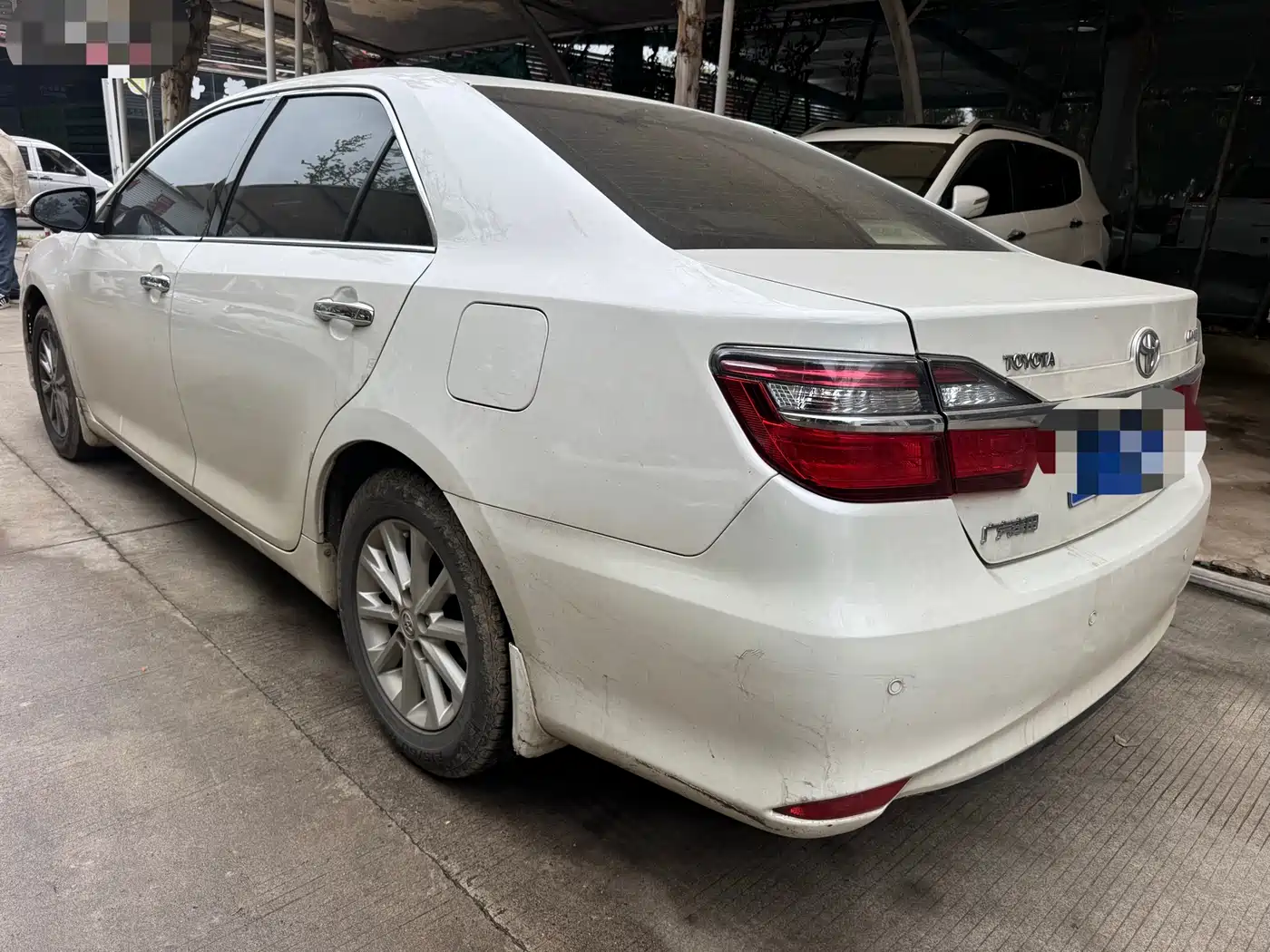 Toyota Camry 2016 2.0G 10th Anniversary Leading Edition фото 12