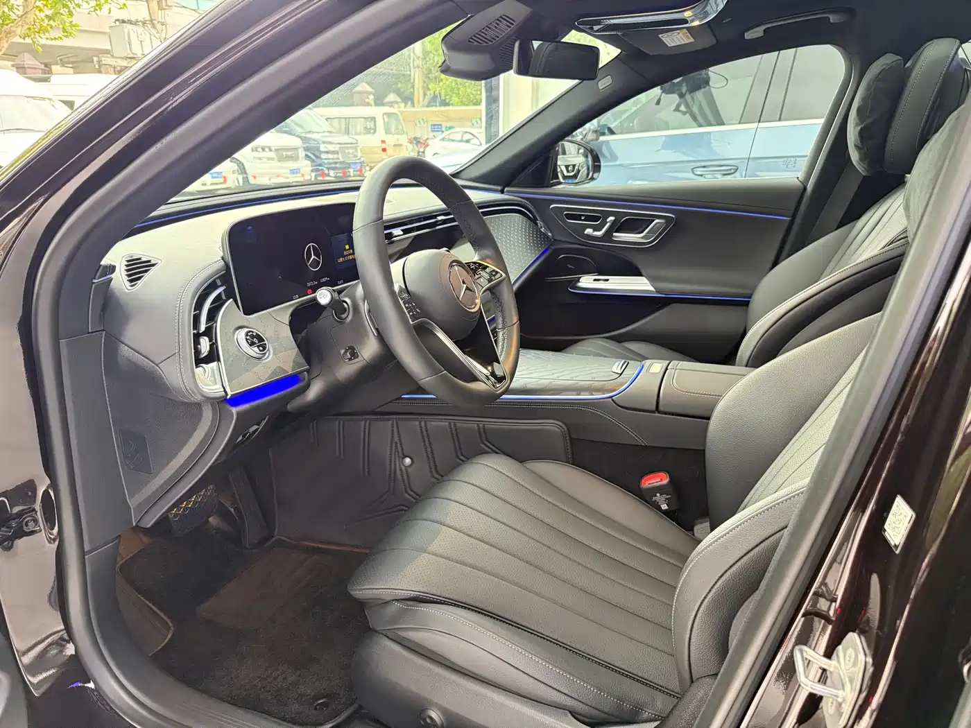 Mercedes-Benz E-Class 2024 E 300 L Fashion Sport фото 12