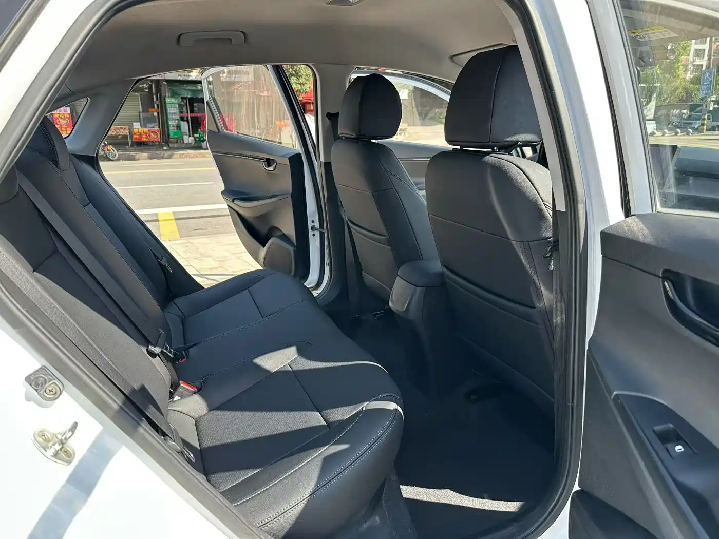 Hyundai Elantra 2020 1.6L Auto GL Pleasing Edition фото 5