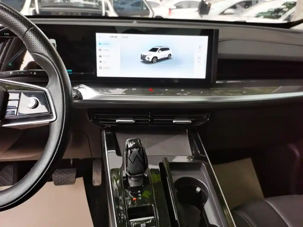 Фото 9 - Roewe RX5 MAX
