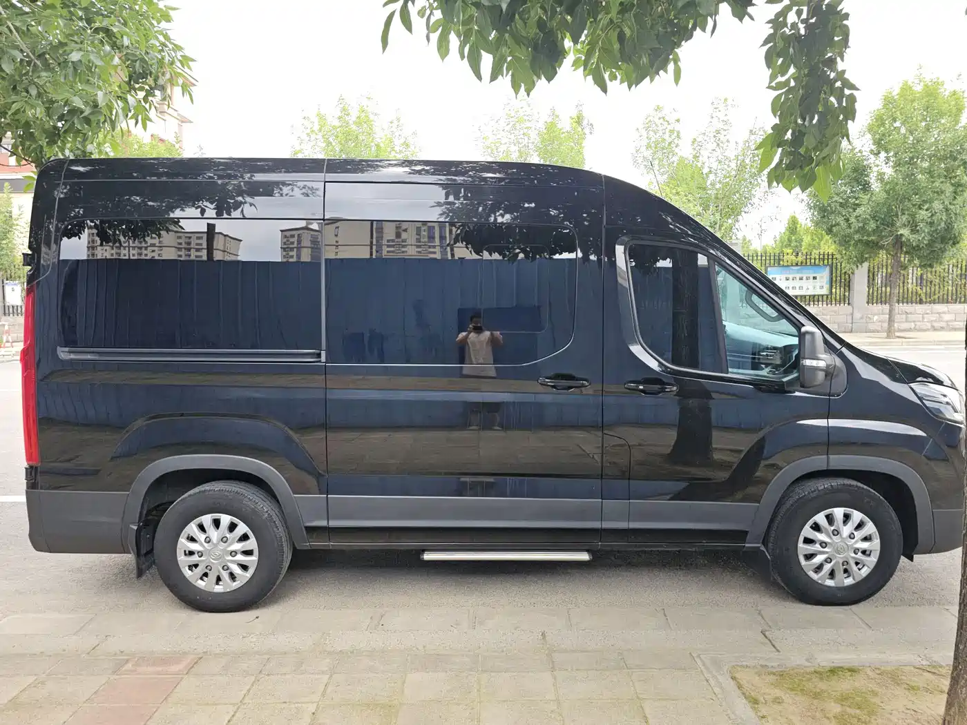 SAIC Maxus Xintu V90 2025 2024 Zhijie 2.0T Automatic FWD Long Wheelbase High Roof Single Rear Tire 6/7-Seater