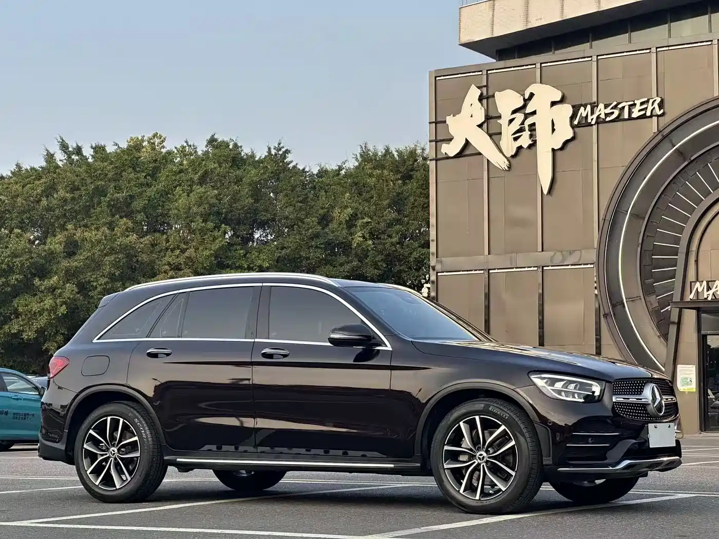 Mercedes-Benz GLC 2022 Model GLC 300 L 4MATIC Dynamic Edition фото 3