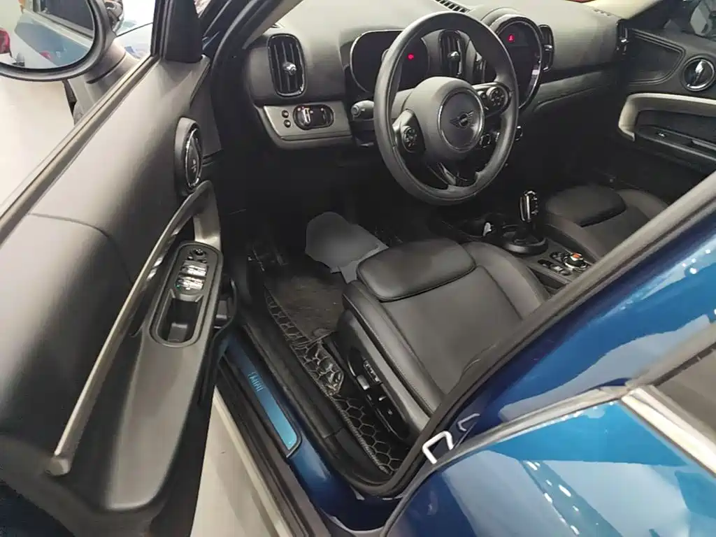 Фото 16 - MINI COUNTRYMAN
