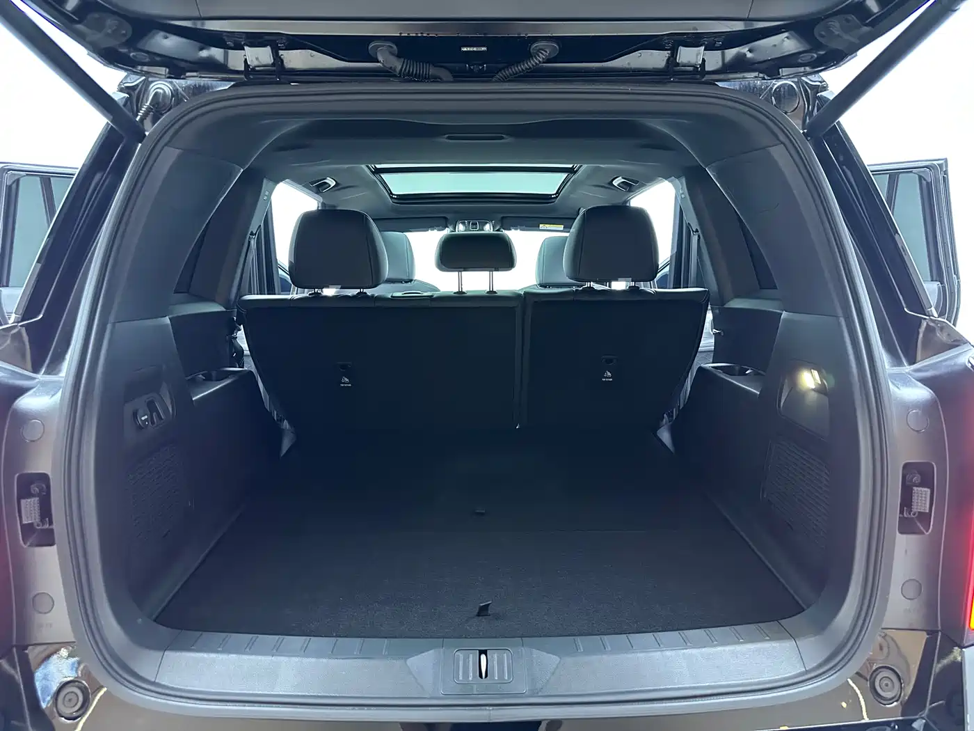 GAC Trumpchi Trumpchi GS8 2025 Pilot Series 2.0TGDI 2WD Luxury Edition 5-seater фото 24