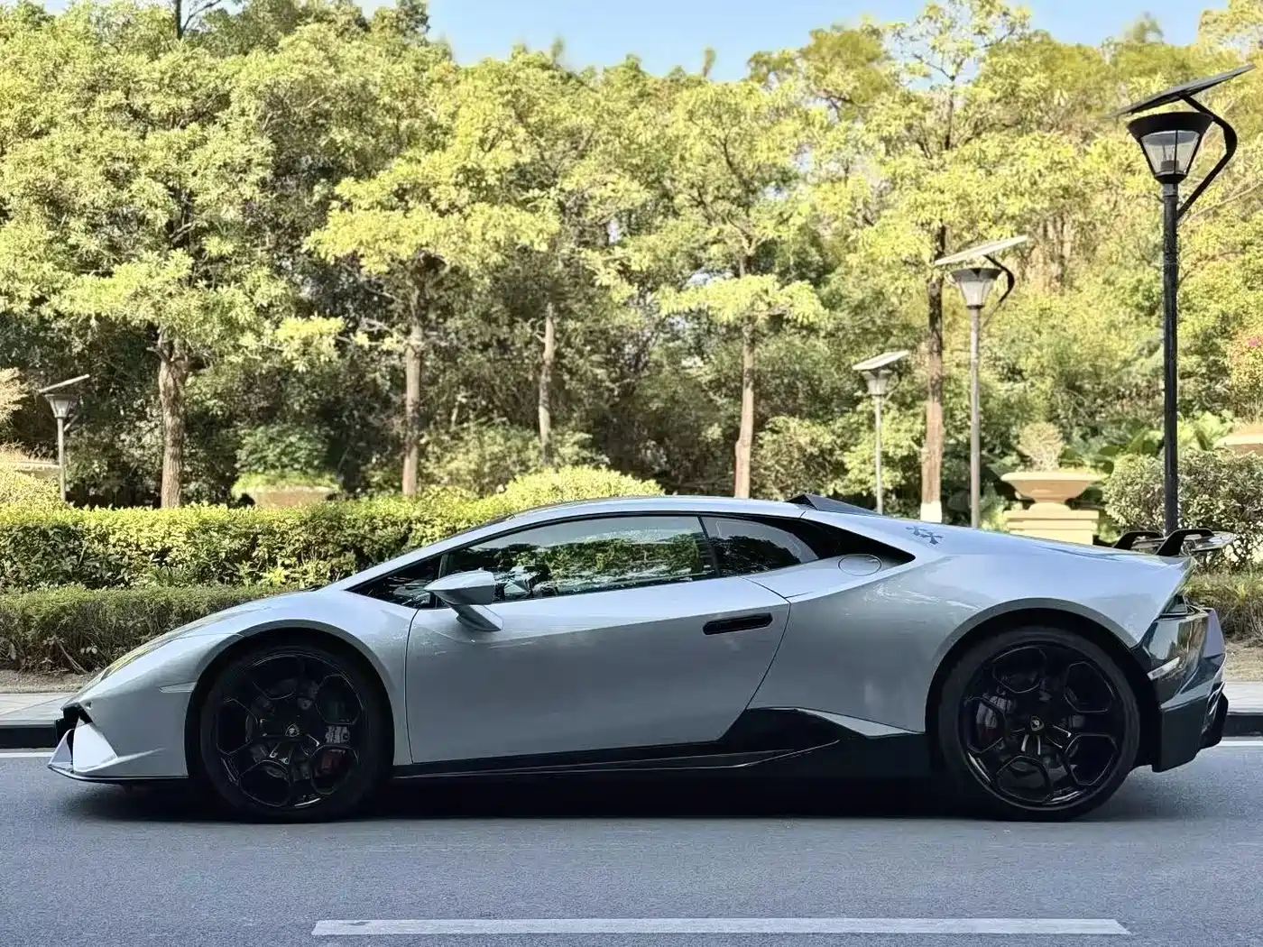 Lamborghini Huracán 2016 LP 600-4 Limited Edition фото 13