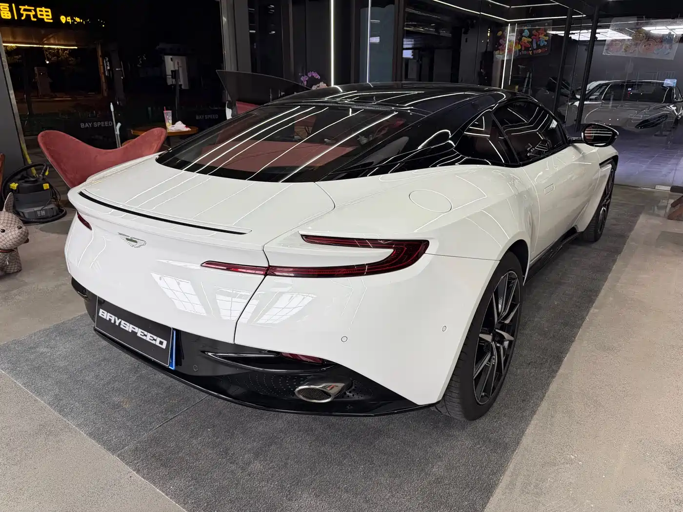 Aston Martin DB11 2018 2019 Model 4.0T V8 Coupe