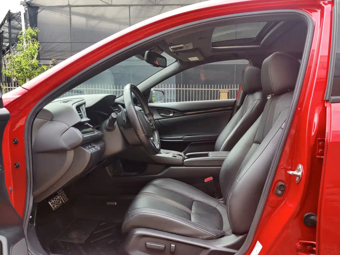 Photo 9 - Honda Civic