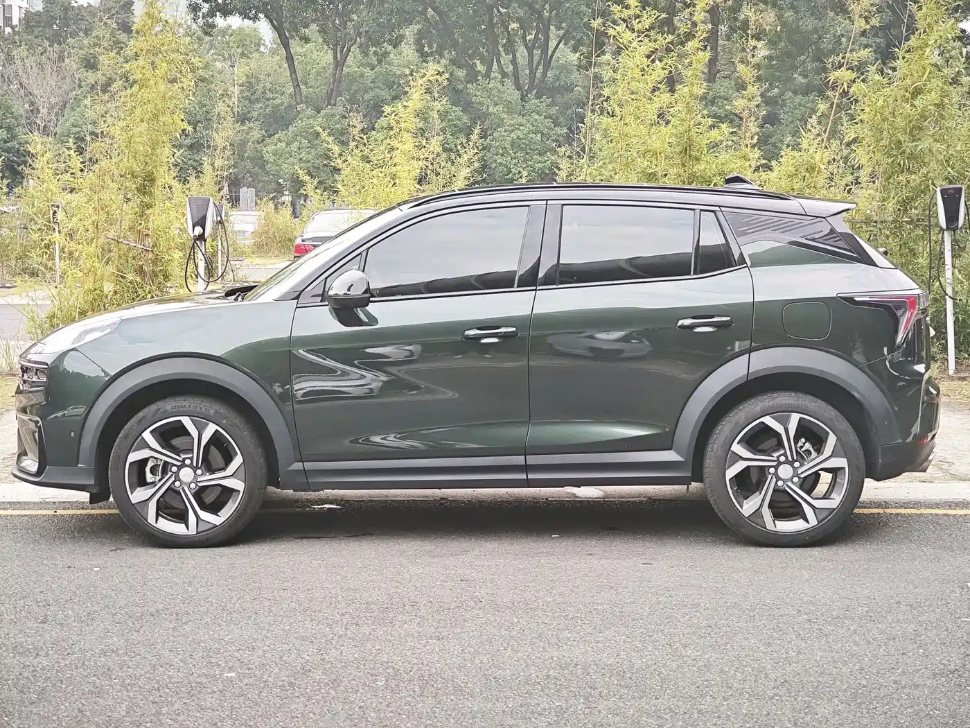 Lynk & Co 06 2023 Remix 1.5T Hero фото 3