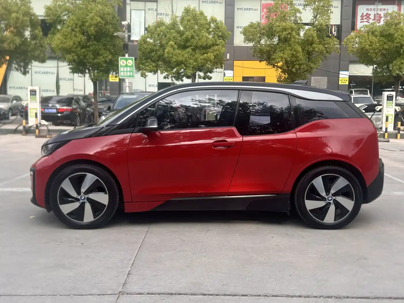 2019 BMW i3 (Import)