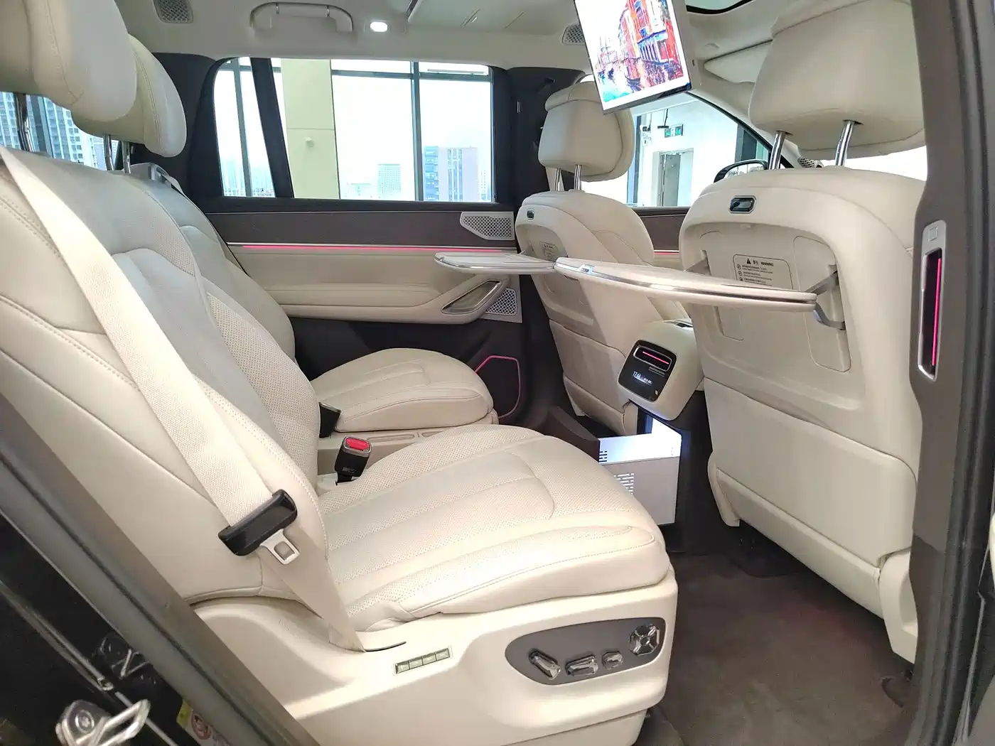 Denza N9 2025 2025 Flagship Model