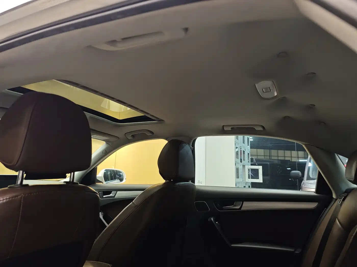 Audi A4L 2013 35 TFSI Automatic Standard фото 23